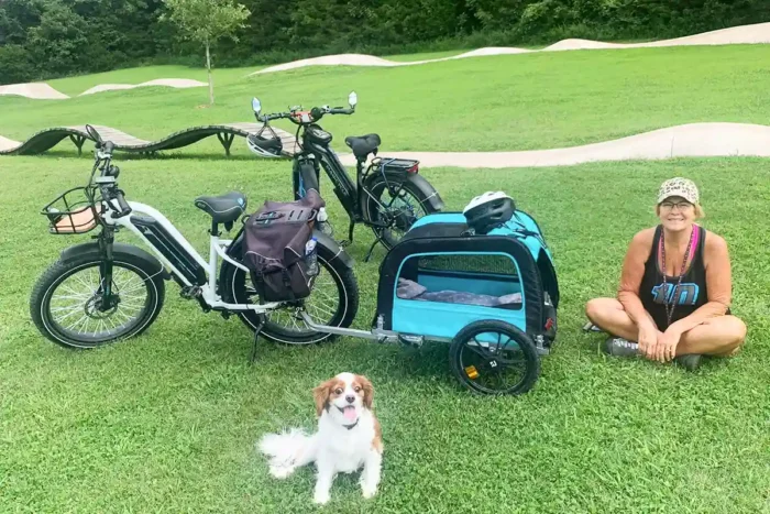 Magicycle Cruiser Pro Step-Thru Outing