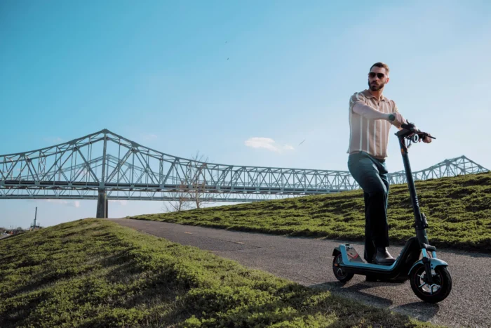 NIU KQi 300P Electric Scooter- Riding -