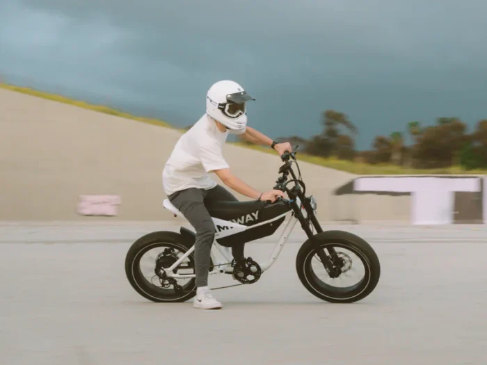 Himiway C5 Electric Motorbike - Outing