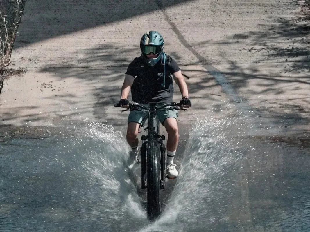 Himiway Cobra Pro Softail Electric Mountain Bike - Riding